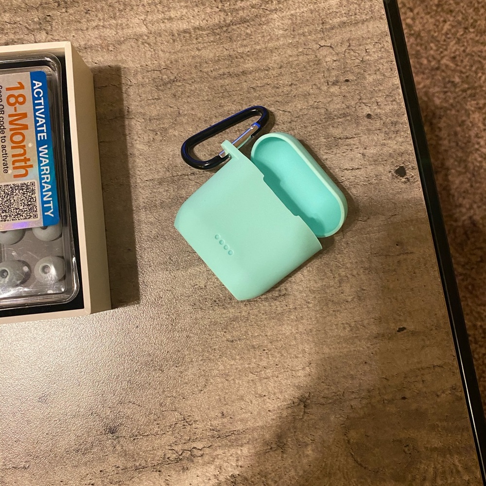 Wireless earbuds - Picture 3 of 3